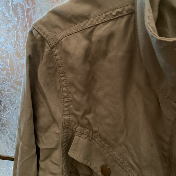 KISMET 100% TENCIL JACKET 19.5” PTP - Picture 5 of 6